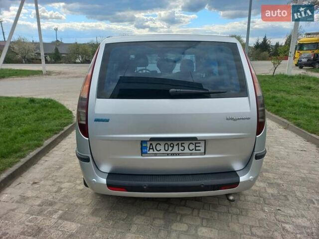 Серый Фиат Улиси, объемом двигателя 2 л и пробегом 285 тыс. км за 4600 $, фото 6 на Automoto.ua