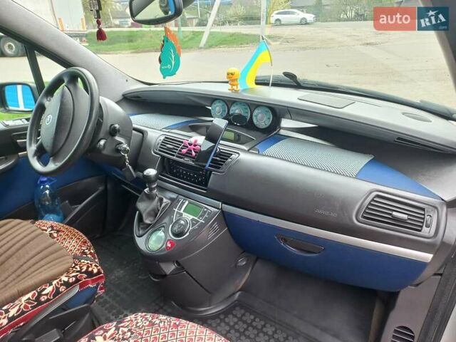 Серый Фиат Улиси, объемом двигателя 2 л и пробегом 285 тыс. км за 4600 $, фото 9 на Automoto.ua