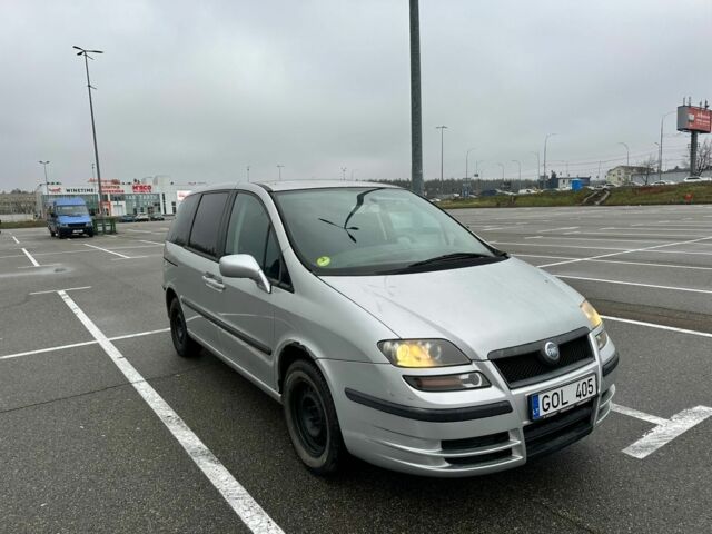 Серый Фиат Улиси, объемом двигателя 2 л и пробегом 290 тыс. км за 1600 $, фото 2 на Automoto.ua