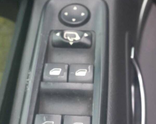 Серый Фиат Улиси, объемом двигателя 2.2 л и пробегом 250 тыс. км за 4700 $, фото 6 на Automoto.ua