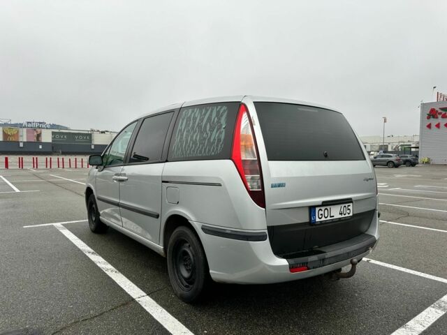 Серый Фиат Улиси, объемом двигателя 2 л и пробегом 290 тыс. км за 1600 $, фото 4 на Automoto.ua