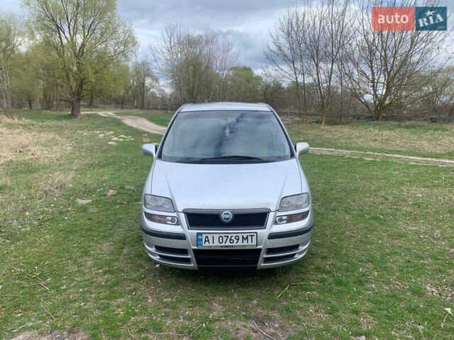 Серый Фиат Улиси, объемом двигателя 2 л и пробегом 327 тыс. км за 4400 $, фото 1 на Automoto.ua