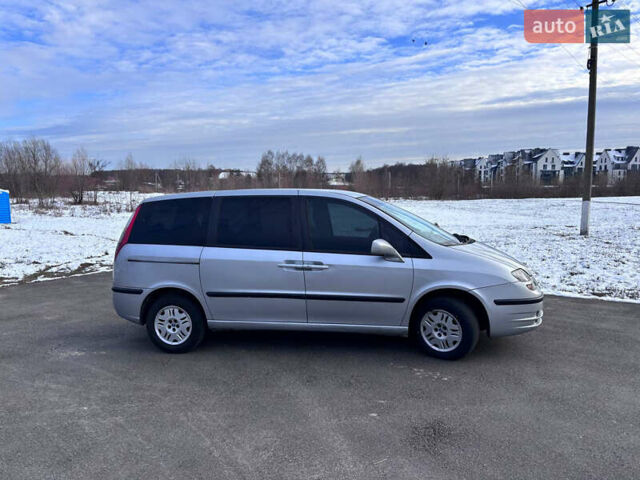 Серый Фиат Улиси, объемом двигателя 2 л и пробегом 320 тыс. км за 4700 $, фото 2 на Automoto.ua