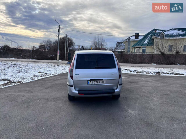 Серый Фиат Улиси, объемом двигателя 2 л и пробегом 320 тыс. км за 4700 $, фото 4 на Automoto.ua