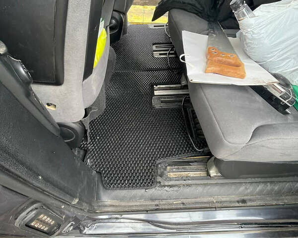 Серый Фиат Улиси, объемом двигателя 2.18 л и пробегом 260 тыс. км за 5900 $, фото 13 на Automoto.ua