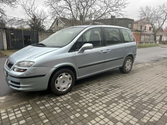Синий Фиат Улиси, объемом двигателя 2 л и пробегом 180 тыс. км за 3650 $, фото 3 на Automoto.ua