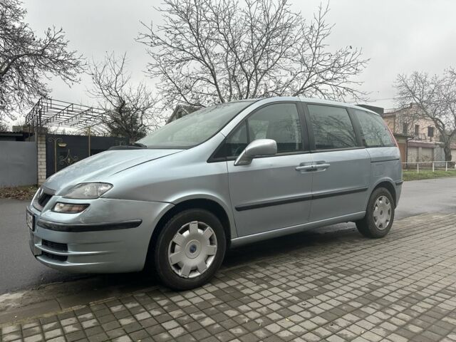 Синий Фиат Улиси, объемом двигателя 2 л и пробегом 180 тыс. км за 3650 $, фото 2 на Automoto.ua