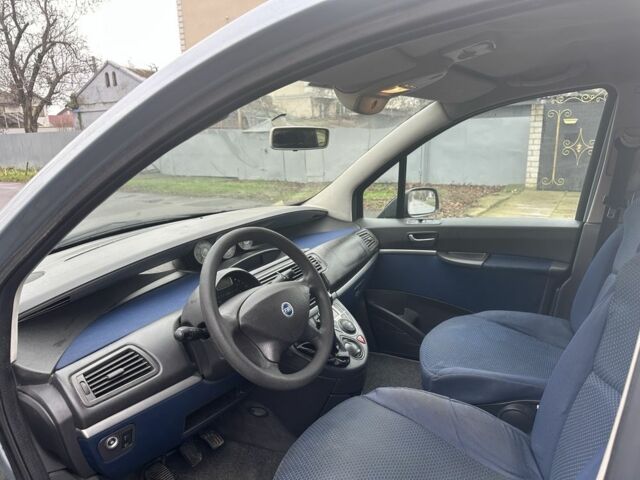 Синий Фиат Улиси, объемом двигателя 2 л и пробегом 180 тыс. км за 3650 $, фото 11 на Automoto.ua