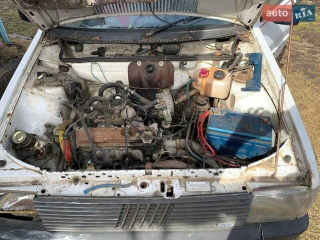 Білий Фіат Уно, об'ємом двигуна 1.3 л та пробігом 242 тис. км за 450 $, фото 5 на Automoto.ua