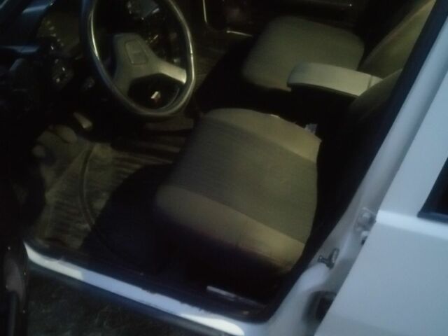 Белый Фиат Уно, объемом двигателя 1 л и пробегом 277 тыс. км за 1041 $, фото 3 на Automoto.ua