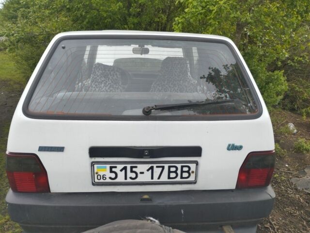 Белый Фиат Уно, объемом двигателя 1 л и пробегом 2 тыс. км за 338 $, фото 4 на Automoto.ua
