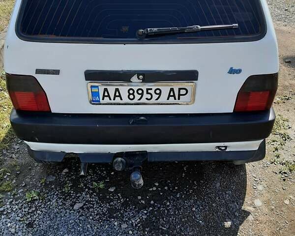 Белый Фиат Уно, объемом двигателя 1.7 л и пробегом 354 тыс. км за 1250 $, фото 3 на Automoto.ua