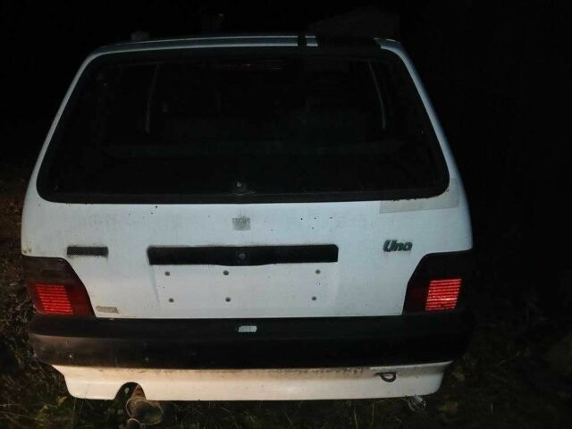 Білий Фіат Уно, об'ємом двигуна 1.1 л та пробігом 2 тис. км за 310 $, фото 1 на Automoto.ua