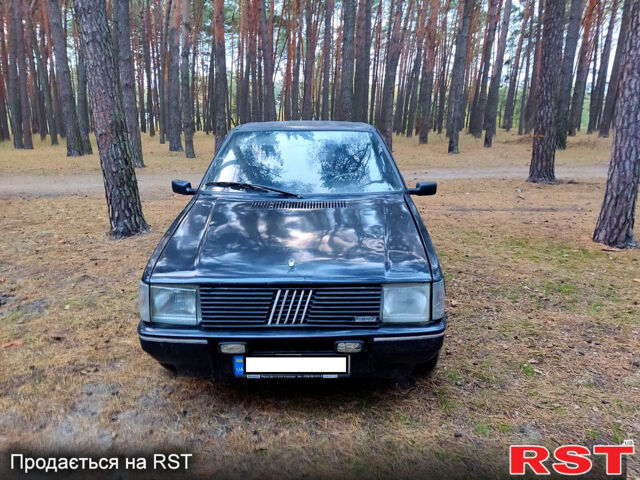 Черный Фиат Уно, объемом двигателя 1 л и пробегом 362 тыс. км за 750 $, фото 2 на Automoto.ua