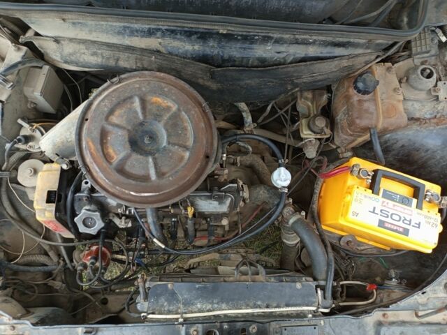 Черный Фиат Уно, объемом двигателя 1.5 л и пробегом 2 тыс. км за 1000 $, фото 7 на Automoto.ua