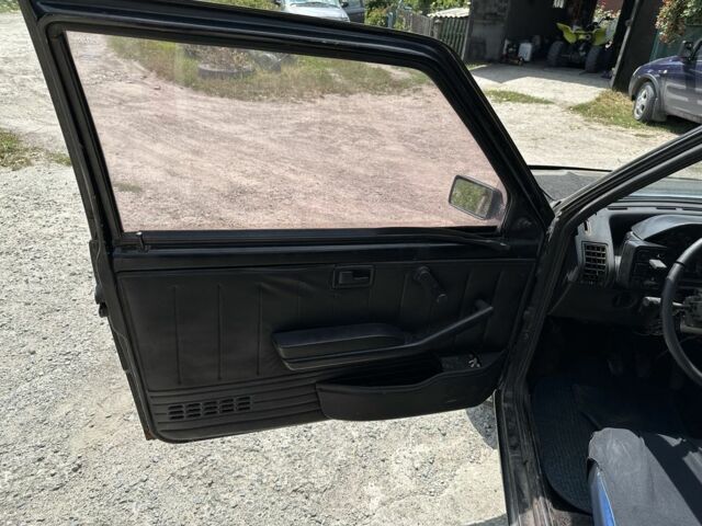 Черный Фиат Уно, объемом двигателя 1 л и пробегом 250 тыс. км за 800 $, фото 9 на Automoto.ua