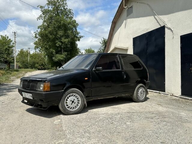 Черный Фиат Уно, объемом двигателя 1 л и пробегом 250 тыс. км за 800 $, фото 2 на Automoto.ua