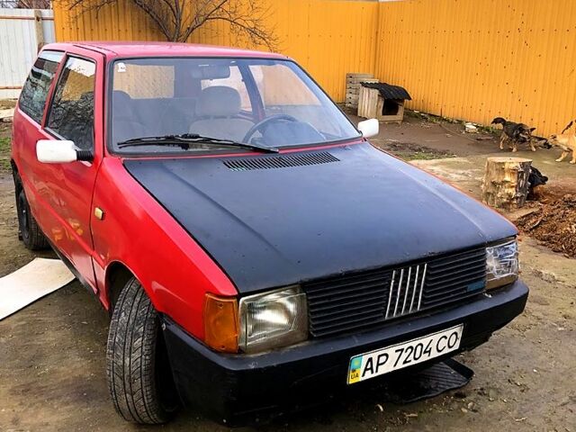 Красный Фиат Уно, объемом двигателя 1.3 л и пробегом 0 тыс. км за 600 $, фото 1 на Automoto.ua