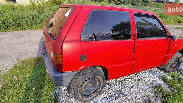 Красный Фиат Уно, объемом двигателя 1 л и пробегом 350 тыс. км за 450 $, фото 3 на Automoto.ua