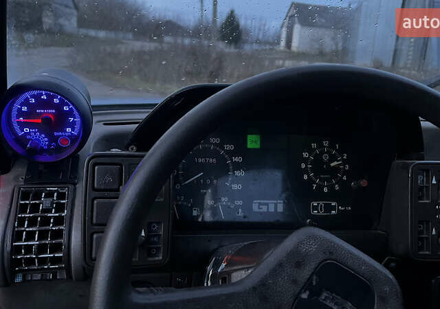 Красный Фиат Уно, объемом двигателя 1.1 л и пробегом 196 тыс. км за 1321 $, фото 7 на Automoto.ua