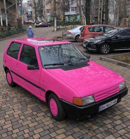 Червоний Фіат Уно, об'ємом двигуна 1 л та пробігом 200 тис. км за 1800 $, фото 3 на Automoto.ua