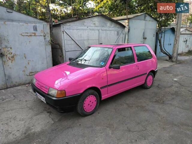 Червоний Фіат Уно, об'ємом двигуна 1 л та пробігом 200 тис. км за 1800 $, фото 1 на Automoto.ua