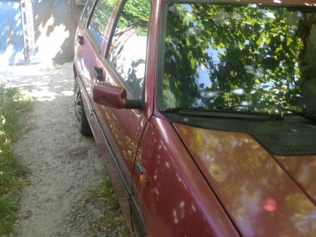 Червоний Фіат Уно, об'ємом двигуна 1 л та пробігом 198 тис. км за 715 $, фото 1 на Automoto.ua