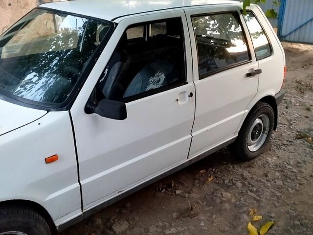 Фиат Уно, объемом двигателя 1.3 л и пробегом 123 тыс. км за 700 $, фото 1 на Automoto.ua