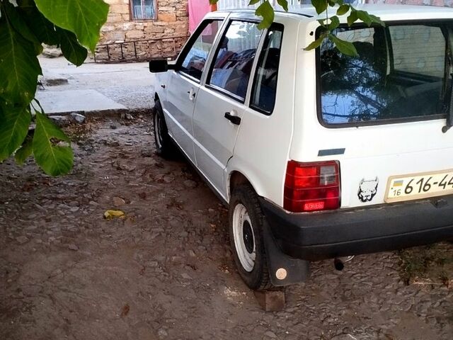 Фиат Уно, объемом двигателя 1.3 л и пробегом 123 тыс. км за 700 $, фото 2 на Automoto.ua