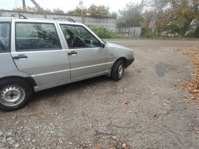 Серый Фиат Уно, объемом двигателя 1.3 л и пробегом 223 тыс. км за 800 $, фото 5 на Automoto.ua