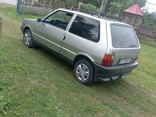 Серый Фиат Уно, объемом двигателя 1 л и пробегом 460 тыс. км за 473 $, фото 2 на Automoto.ua