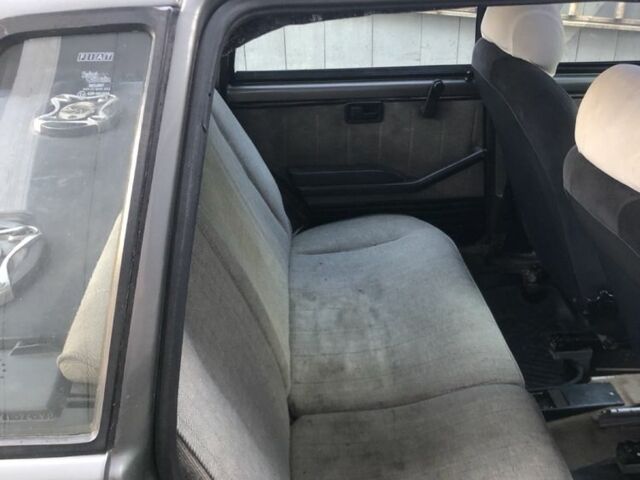 Серый Фиат Уно, объемом двигателя 0 л и пробегом 325 тыс. км за 950 $, фото 1 на Automoto.ua