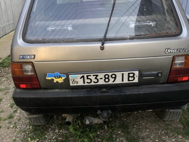Серый Фиат Уно, объемом двигателя 0 л и пробегом 325 тыс. км за 950 $, фото 4 на Automoto.ua