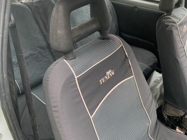 Серый Фиат Уно, объемом двигателя 1 л и пробегом 120 тыс. км за 399 $, фото 8 на Automoto.ua