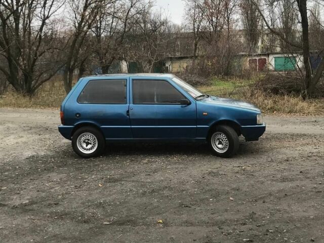 Синий Фиат Уно, объемом двигателя 1 л и пробегом 300 тыс. км за 1300 $, фото 5 на Automoto.ua