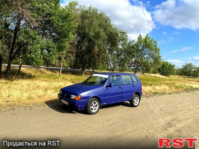 Синий Фиат Уно, объемом двигателя 1.3 л и пробегом 352 тыс. км за 750 $, фото 1 на Automoto.ua