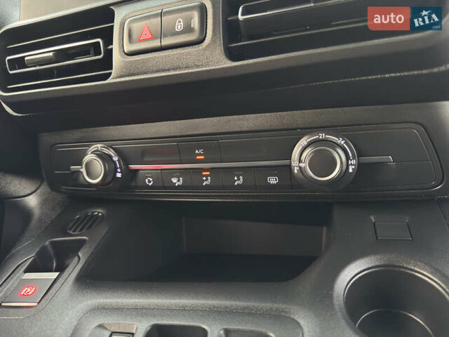 Сірий Фіат E-Doblo, об'ємом двигуна 0 л та пробігом 1 тис. км за 22600 $, фото 65 на Automoto.ua