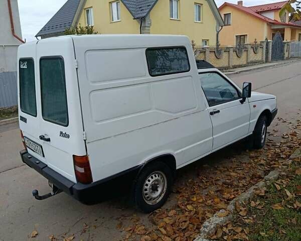 Белый Фиат Fiorino, объемом двигателя 0 л и пробегом 248 тыс. км за 850 $, фото 1 на Automoto.ua