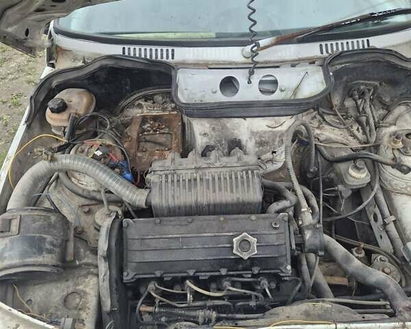 Белый Фиат Fiorino, объемом двигателя 1.7 л и пробегом 300 тыс. км за 550 $, фото 5 на Automoto.ua