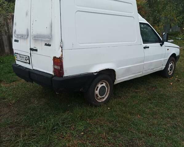 Белый Фиат Fiorino, объемом двигателя 0 л и пробегом 300 тыс. км за 1000 $, фото 4 на Automoto.ua