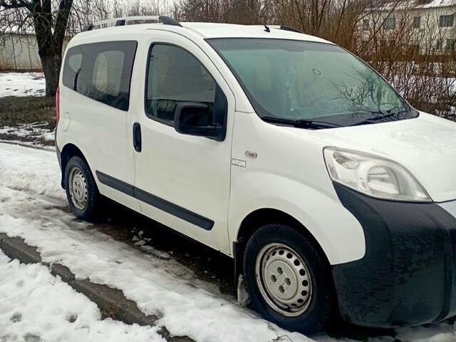 Белый Фиат Fiorino, объемом двигателя 1.2 л и пробегом 375 тыс. км за 3650 $, фото 2 на Automoto.ua