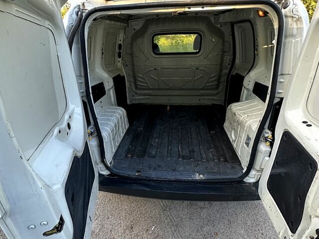 Білий Фіат Fiorino, об'ємом двигуна 1.2 л та пробігом 363 тис. км за 3000 $, фото 6 на Automoto.ua