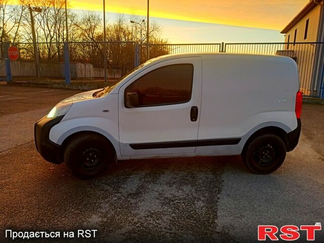 Белый Фиат Fiorino, объемом двигателя 1.2 л и пробегом 294 тыс. км за 3800 $, фото 5 на Automoto.ua