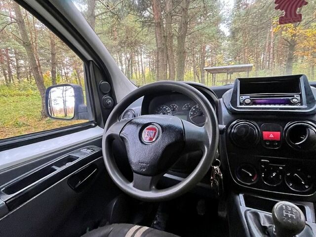 Белый Фиат Fiorino, объемом двигателя 1.3 л и пробегом 263 тыс. км за 3900 $, фото 2 на Automoto.ua