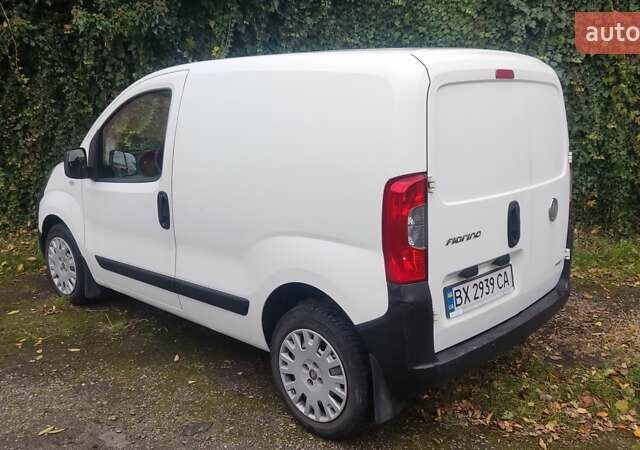 Фиат Fiorino 2011 в Хмельницком на Automoto.ua Белый Фиат Fiorino, объемом двигателя 1.2 л и пробегом 198 тыс. км за 4200 $, фото 65 на Automoto.ua