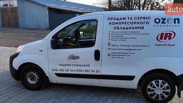 Белый Фиат Fiorino, объемом двигателя 1.2 л и пробегом 357 тыс. км за 3500 $, фото 1 на Automoto.ua
