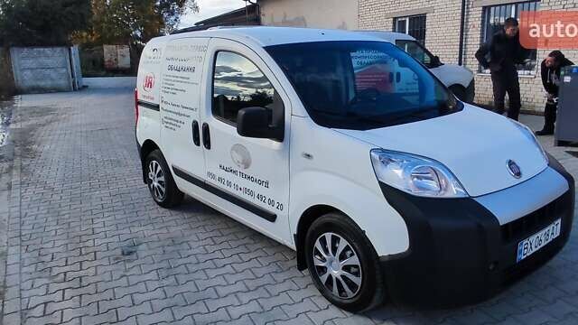 Белый Фиат Fiorino, объемом двигателя 1.2 л и пробегом 357 тыс. км за 3500 $, фото 8 на Automoto.ua