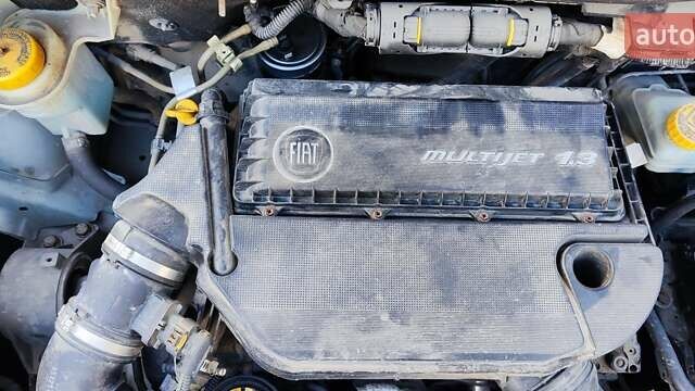 Белый Фиат Fiorino, объемом двигателя 1.2 л и пробегом 357 тыс. км за 3500 $, фото 15 на Automoto.ua