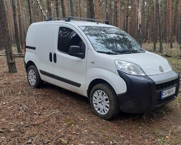 Белый Фиат Fiorino, объемом двигателя 1.3 л и пробегом 220 тыс. км за 4700 $, фото 3 на Automoto.ua