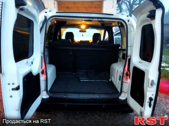 Белый Фиат Fiorino, объемом двигателя 1.2 л и пробегом 240 тыс. км за 5500 $, фото 1 на Automoto.ua